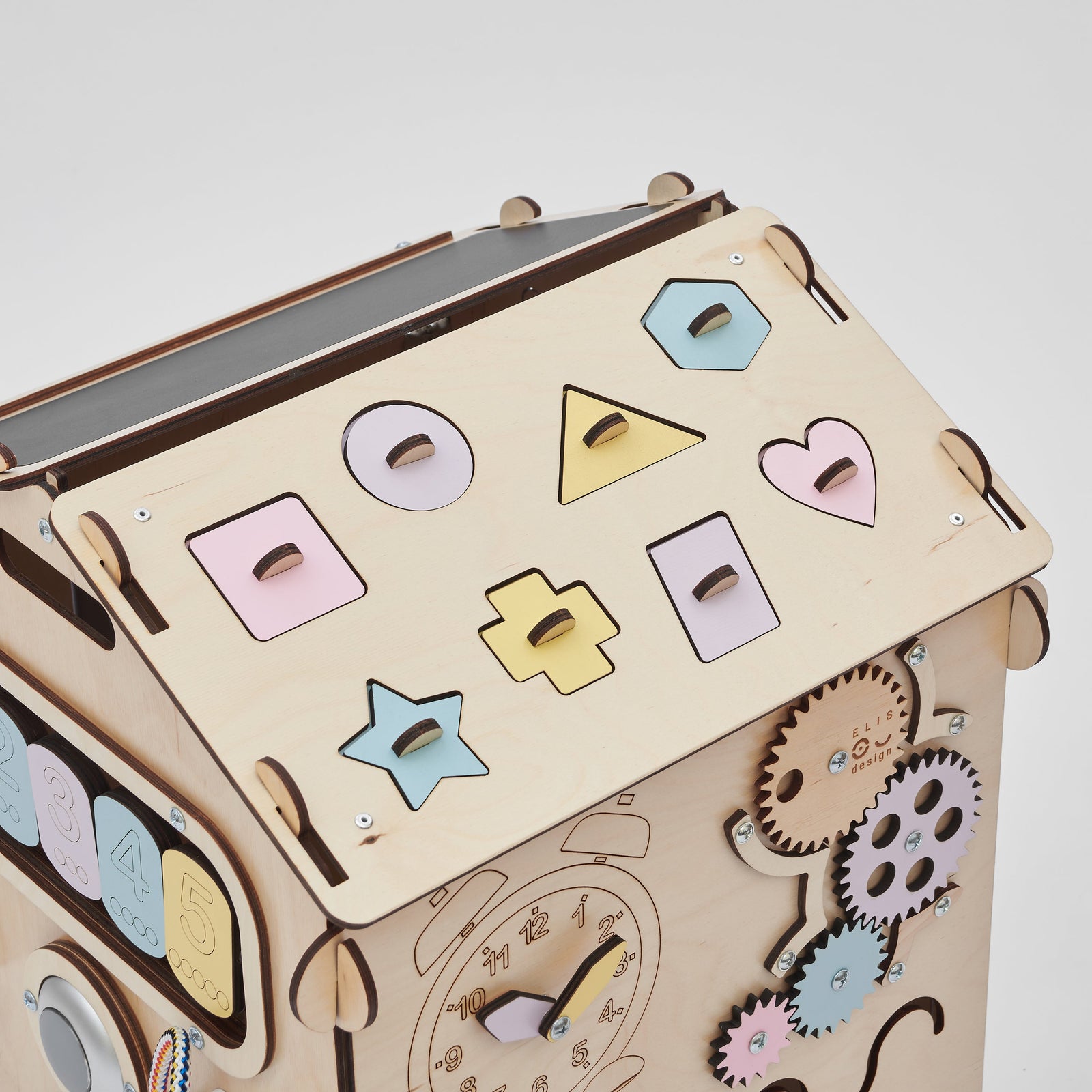BusyKids set – Busy Board speelhuisje naturel/pastel met creatieve kubus