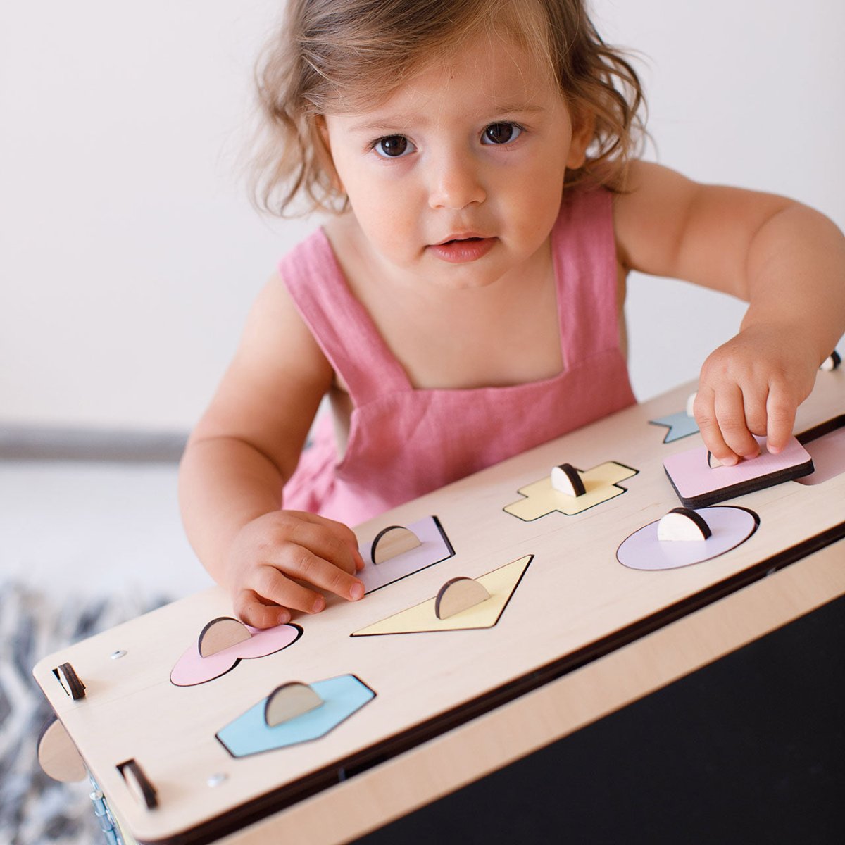 BusyKids Busy Board speelhuisje – naturel pastel, limited edition-Speelhuisje