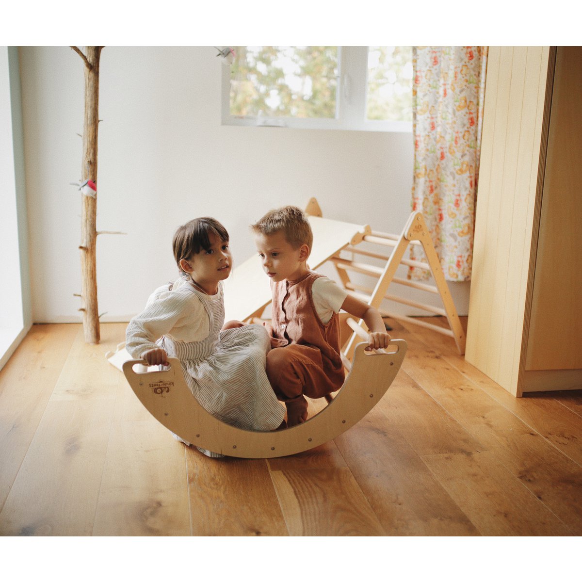 Kinderfeets Houten Pikler - Schommel - en Klimboog -