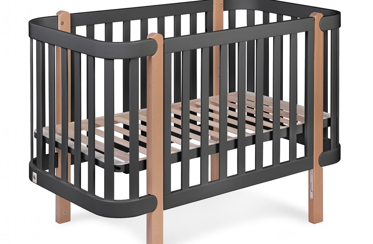 YappyÉtude Babybett-Set in Anthrazit mit Wiegenumbau und Schaukelmechanismus