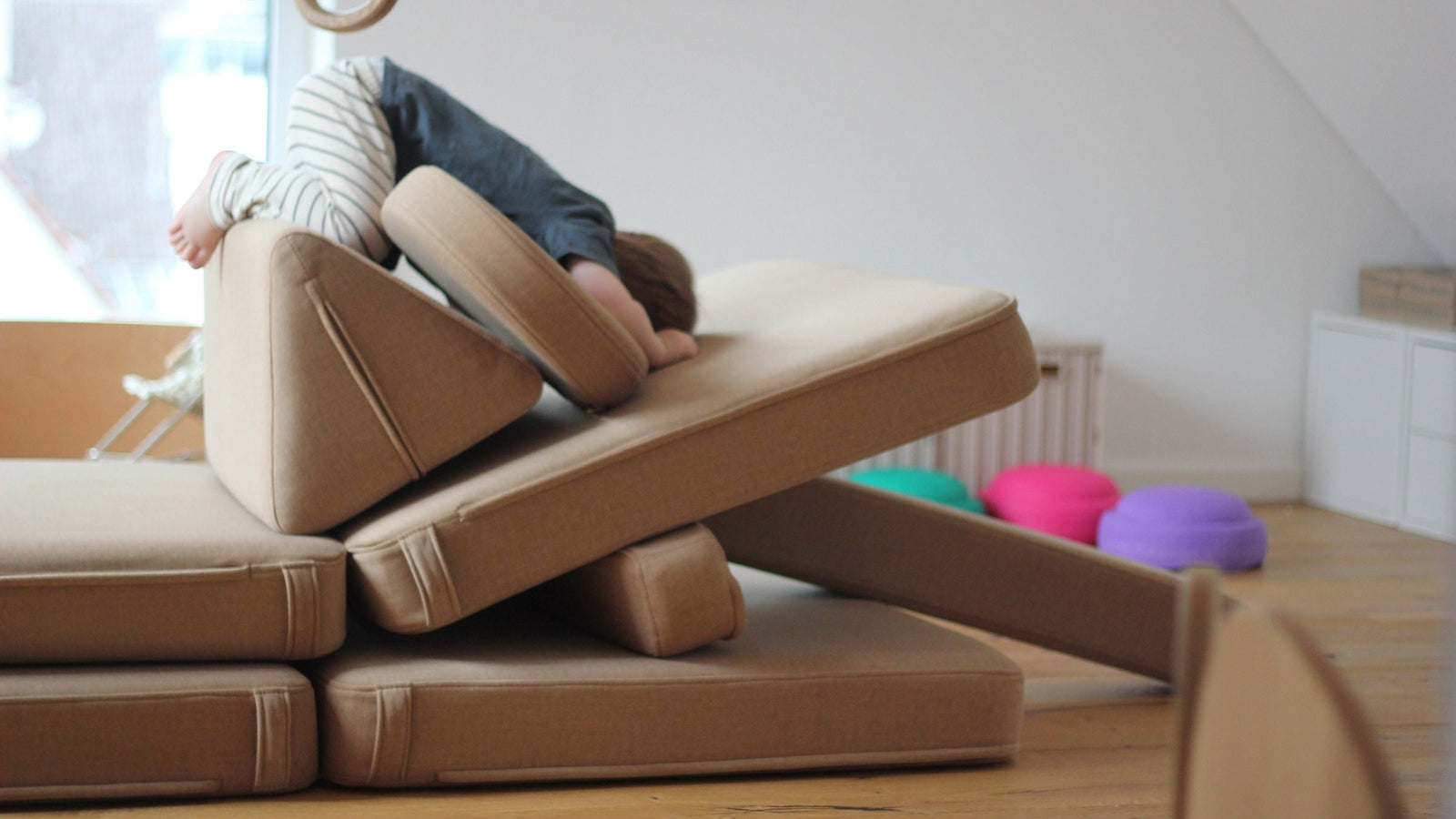Shappy Spielsofa für Kinder in einer Spielecke