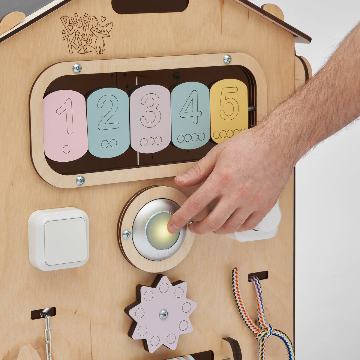 Activity Board Haus Natura Pastell – Limitierte Edition