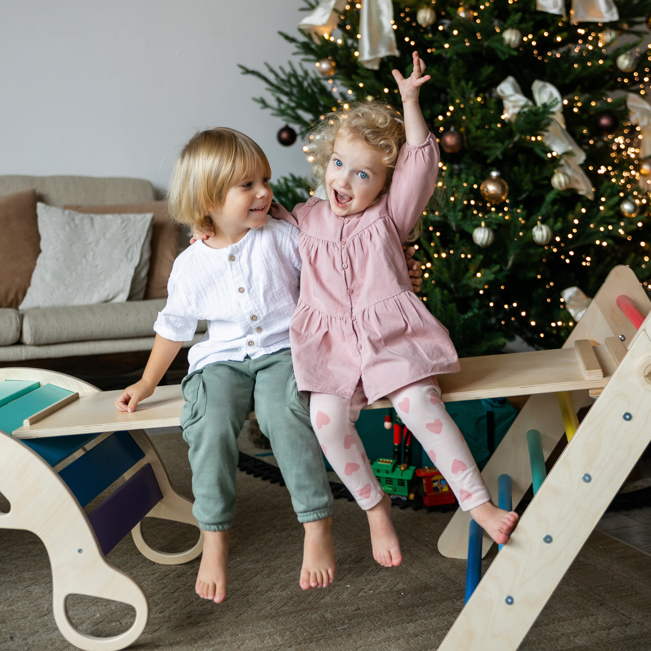 Pikler Triangle + 2 double-sided boards + wooden BusyKids Swing set (large) - Bright colour