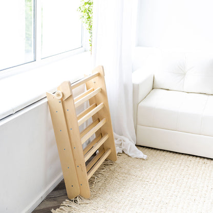 Pikler Triangle – Bright