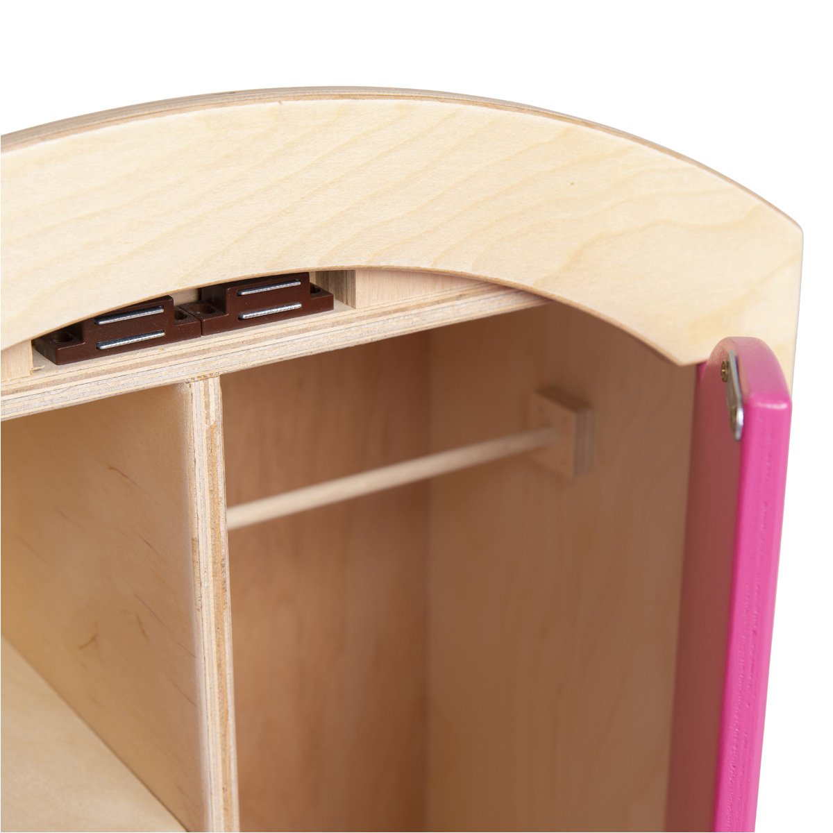 kledingkast voor de kinderkamer van hout in roze