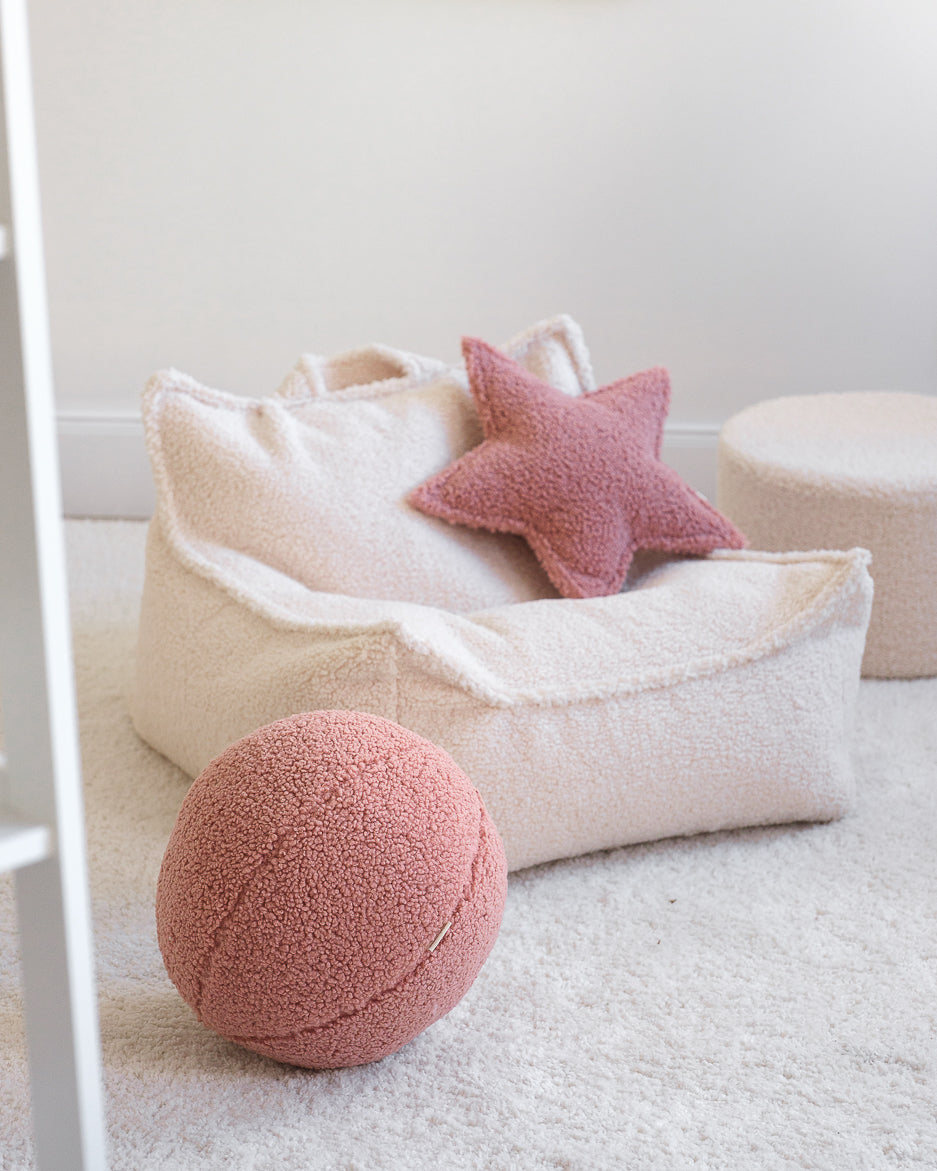 Wigiwama Guava Star Cushion - teddystof kussen