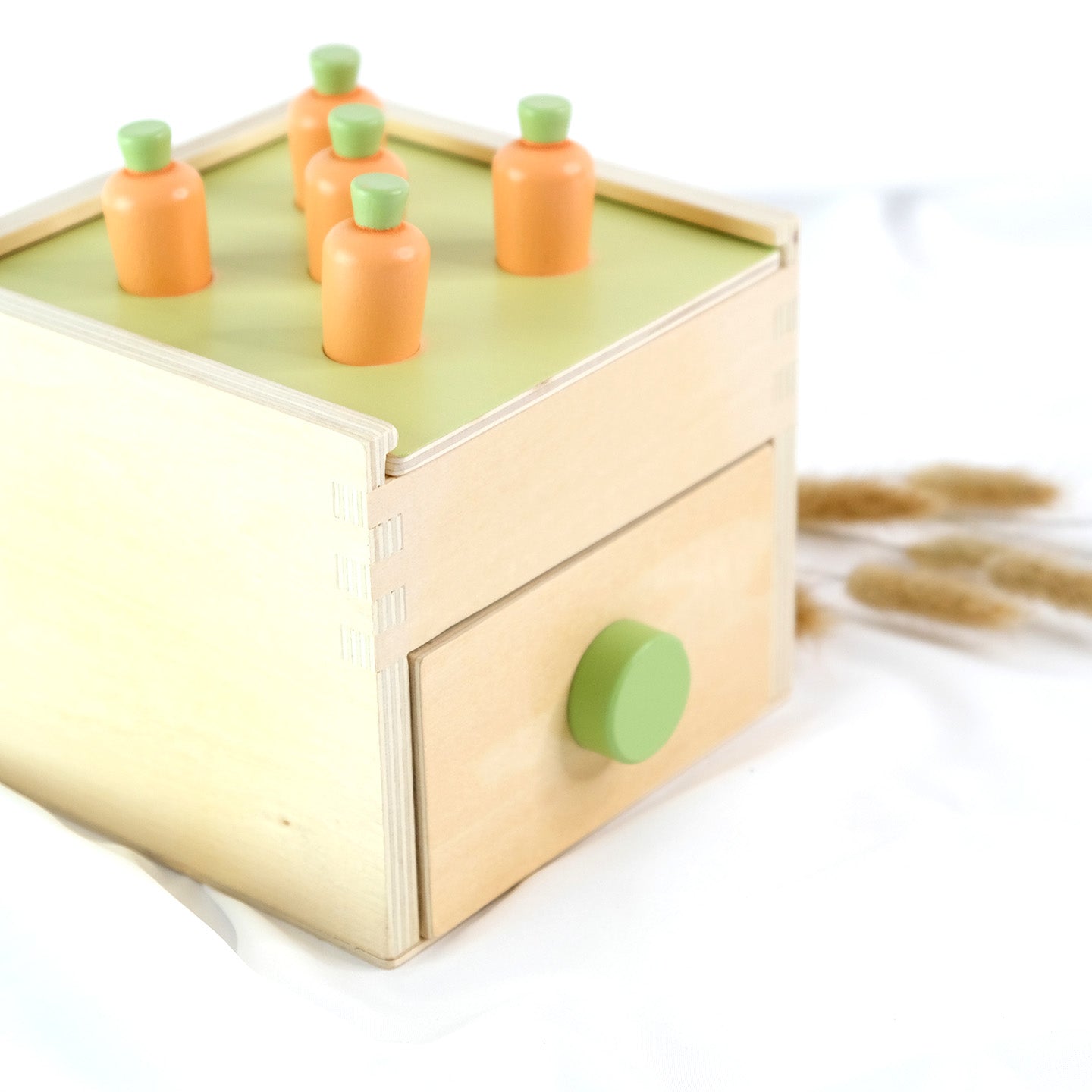 Montessori Play BOX - Entwicklungsset für Kinder im Alter von 18 bis 24 Monaten