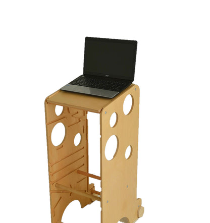 Leea's Tower standing desk voor de laptop