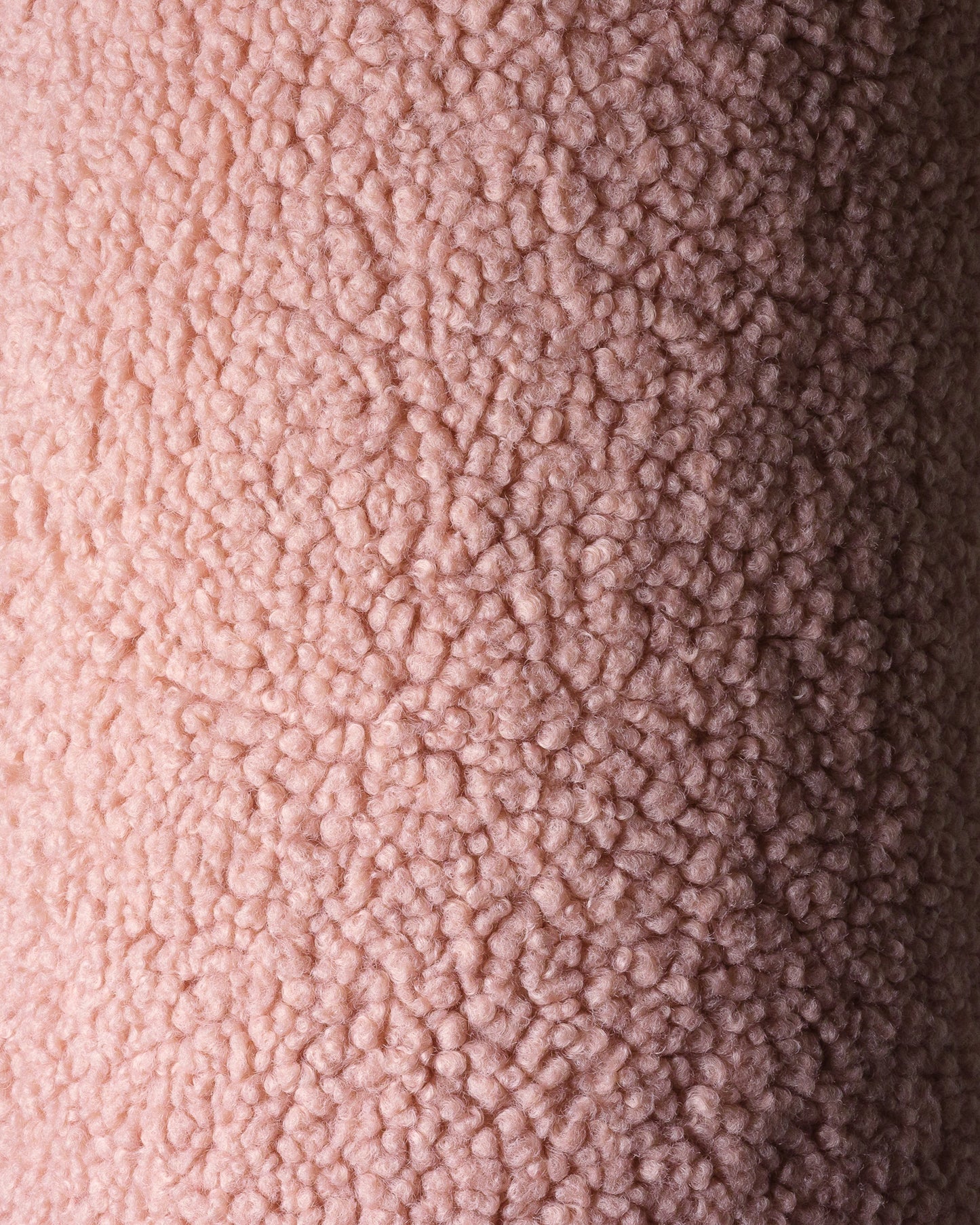 Wigiwama Guava Ball Cushion - teddystof kussen