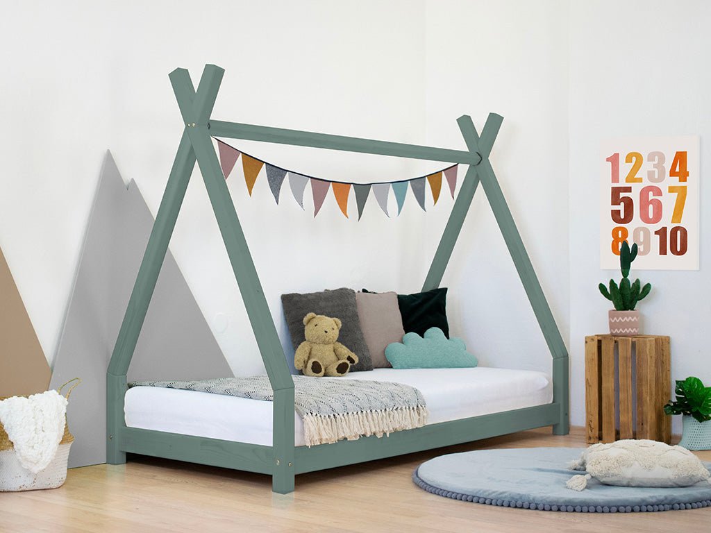 Tipi-Bett NAKANA in Salbeigrün, niedriges Kinderbett