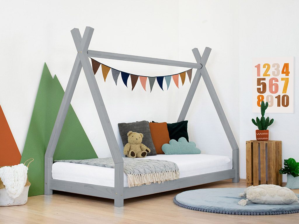 Detail tipi frame massief hout NAKANA kinderbed