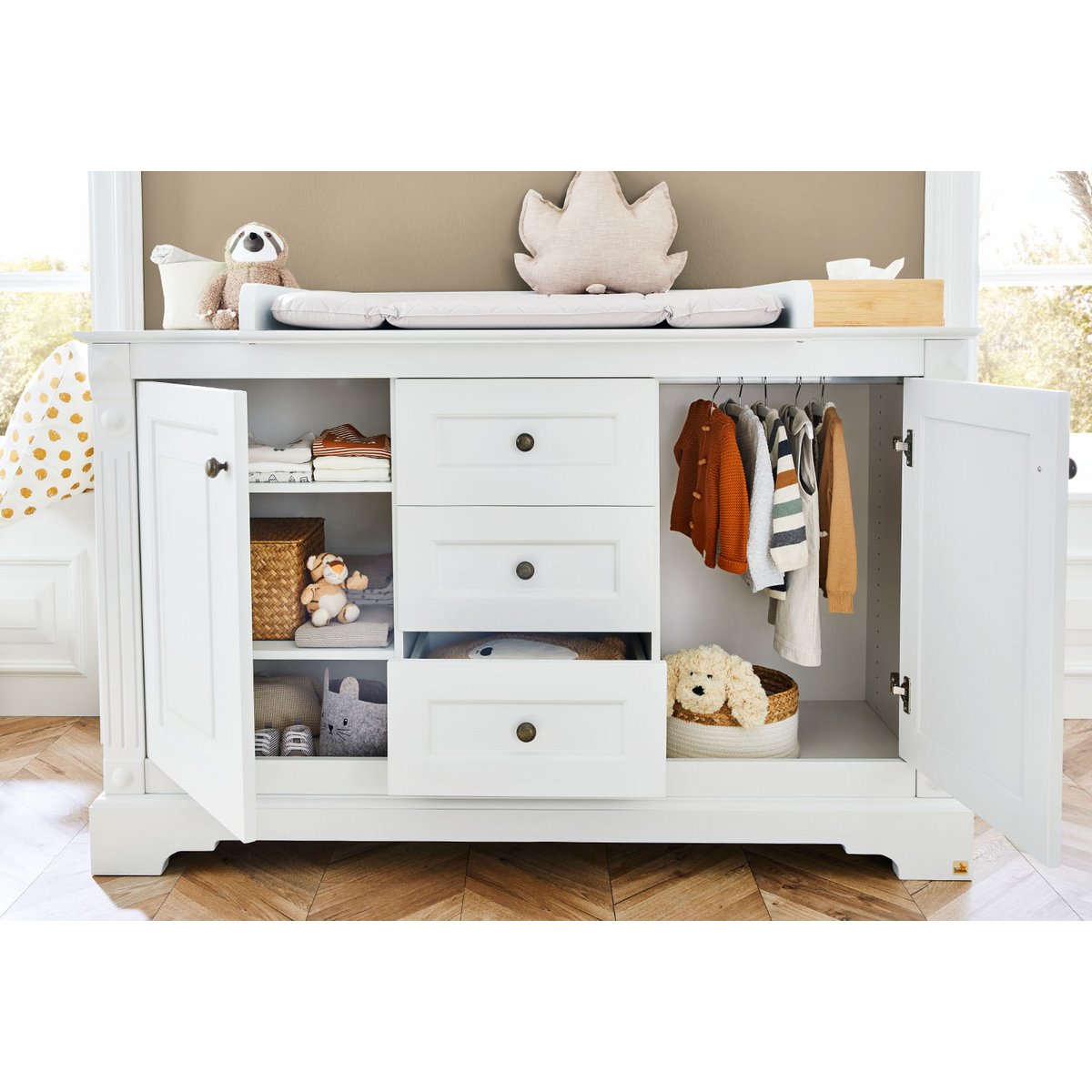 Babykamer Emilia extra breed – 4-delig met grote kledingkast