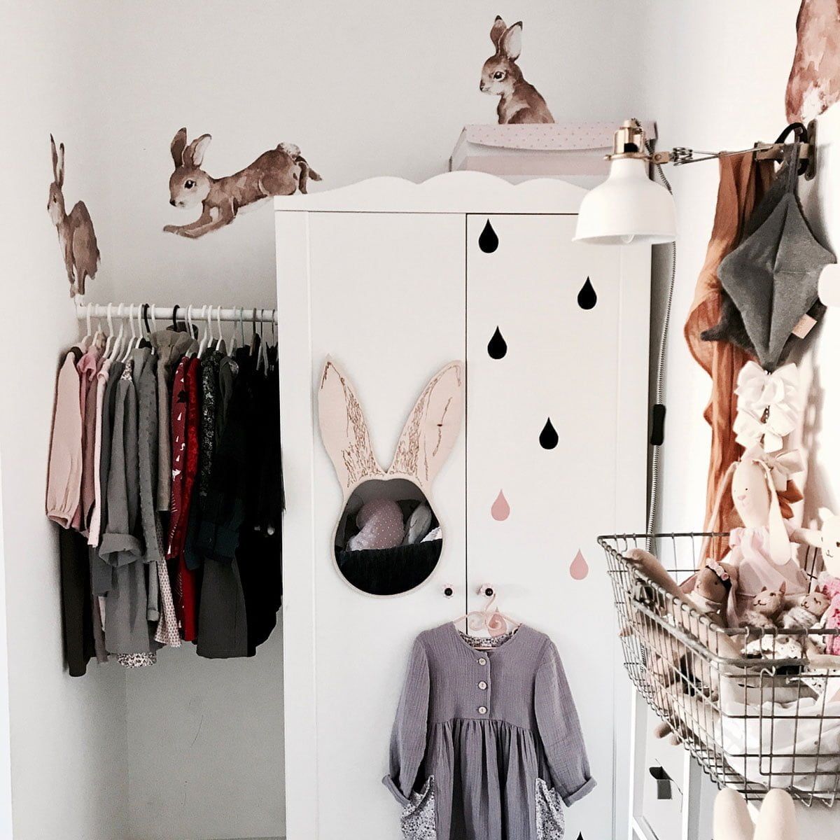 Dekornik Happy Rabbits Wonderland muurstickerset