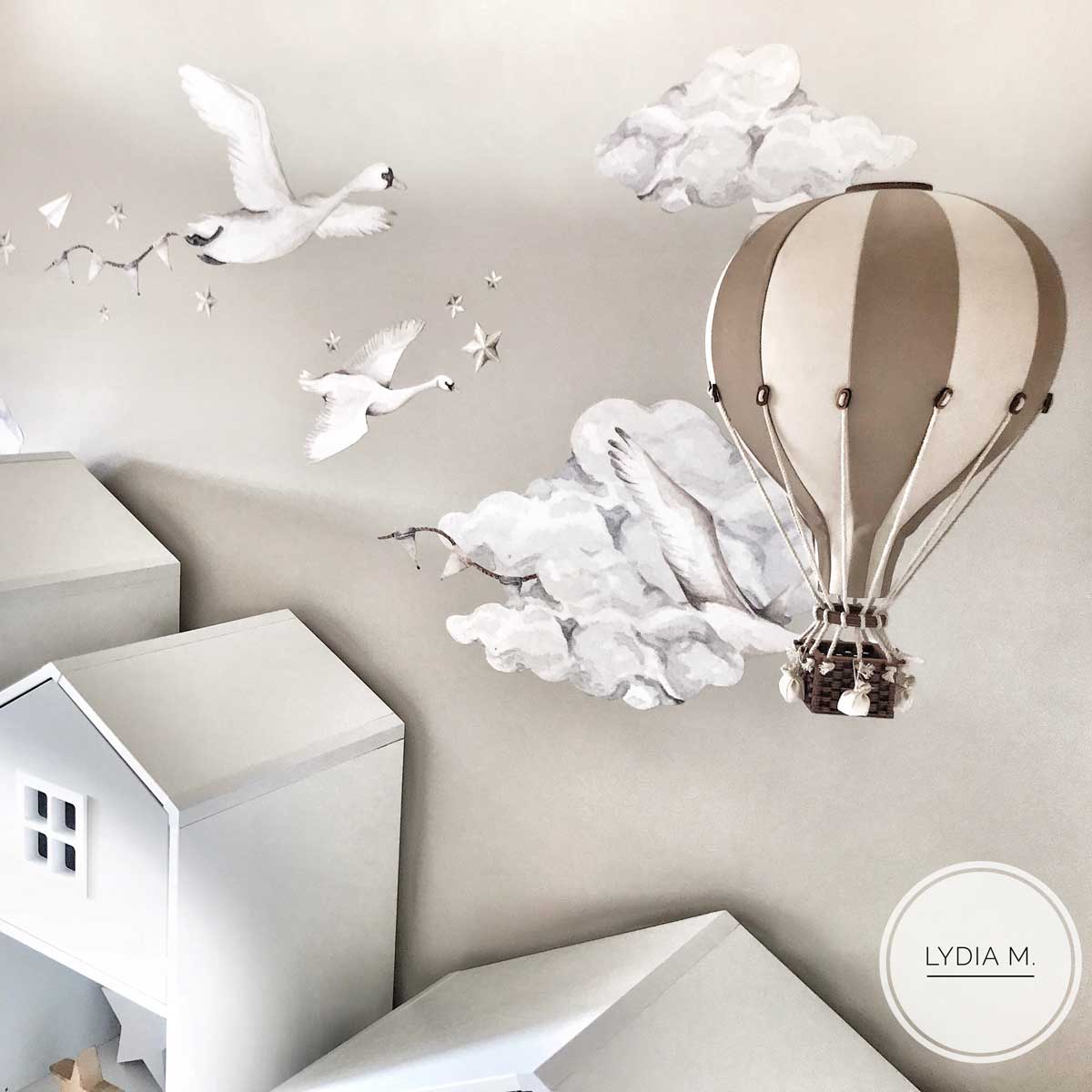 Dekornik Swans muursticker - Magic is Everywhere