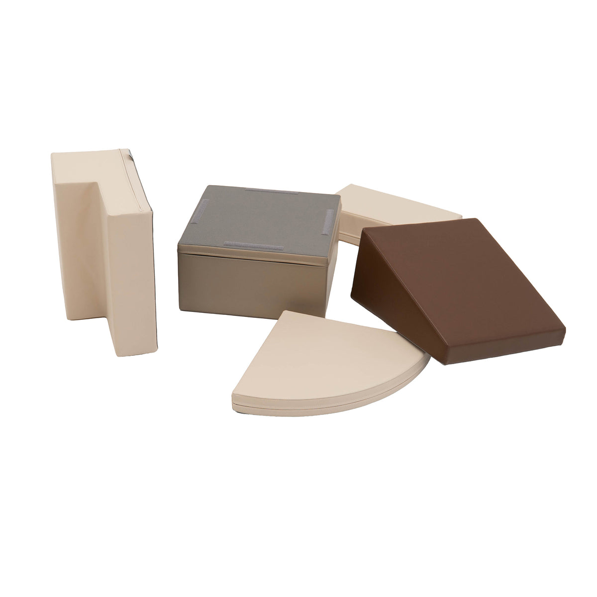 Losse foamvormen van IGLU Corner Climber soft play set in Chocolate Dune