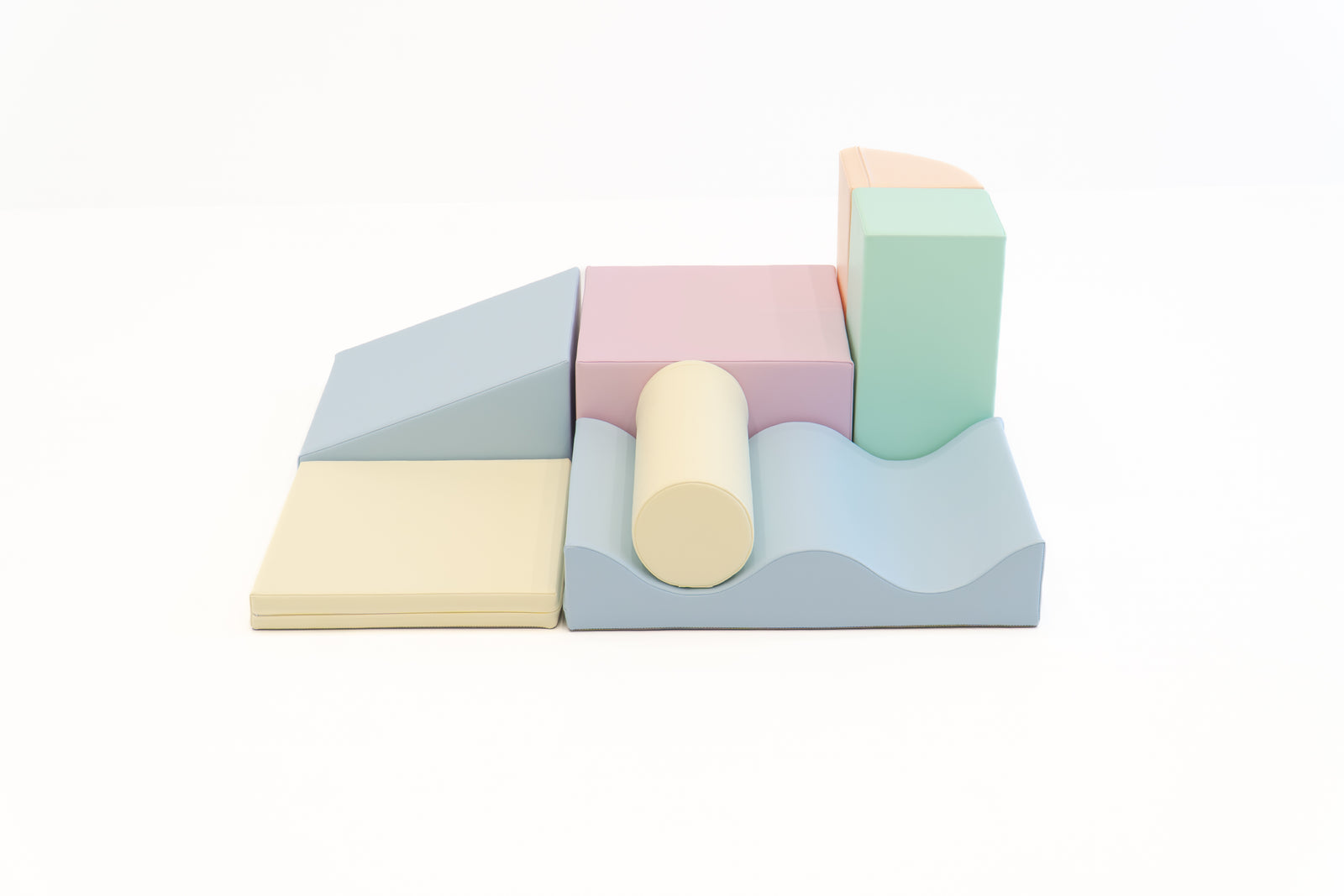 IGLU Discoverer soft play set in Light Pastel met verschillende foamvormen
