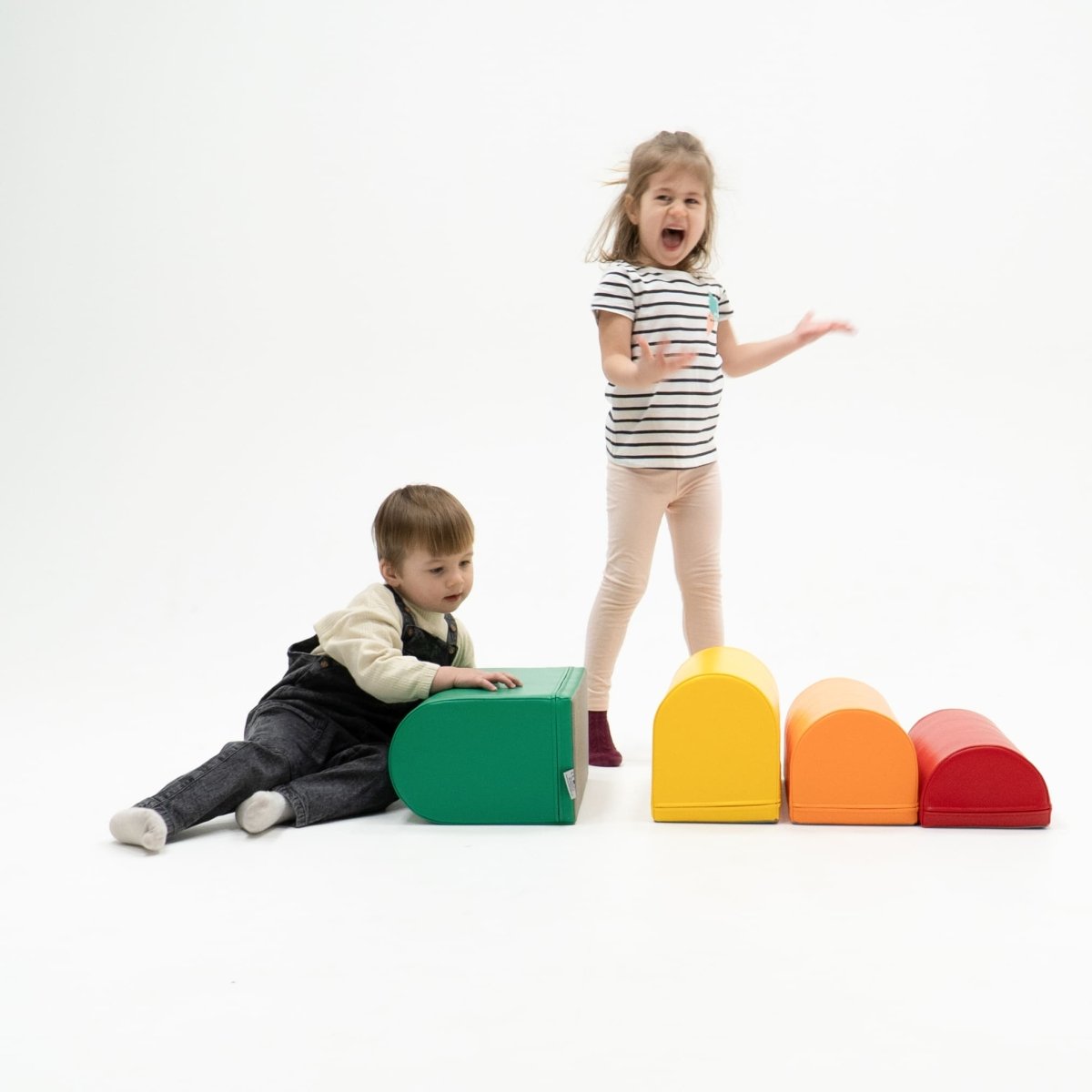soft play set met modulaire foamblokken voor baby's peuters en kleuters