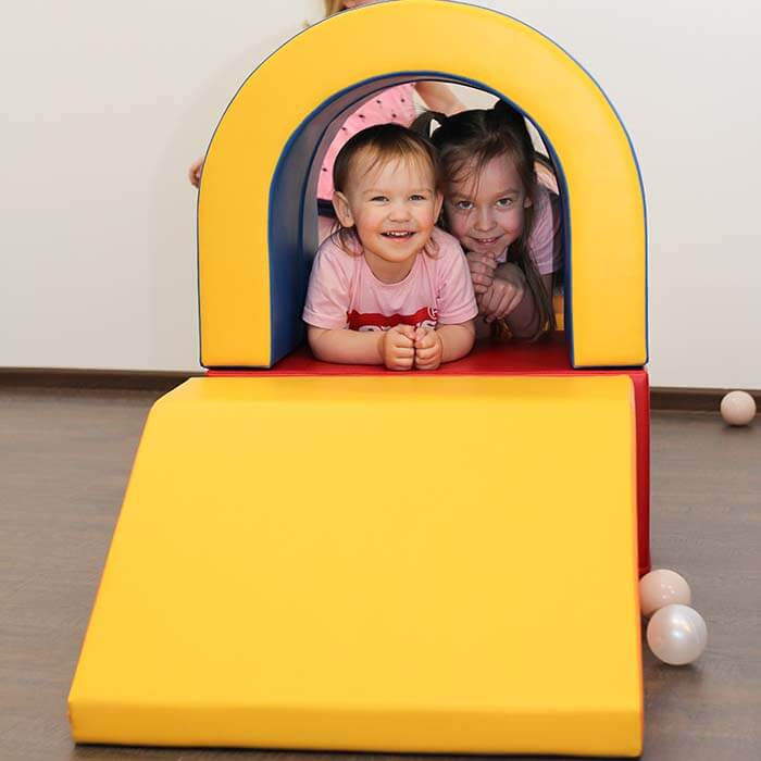 IGLU Tunnel soft play set met kruiptunnel en klimvormen
