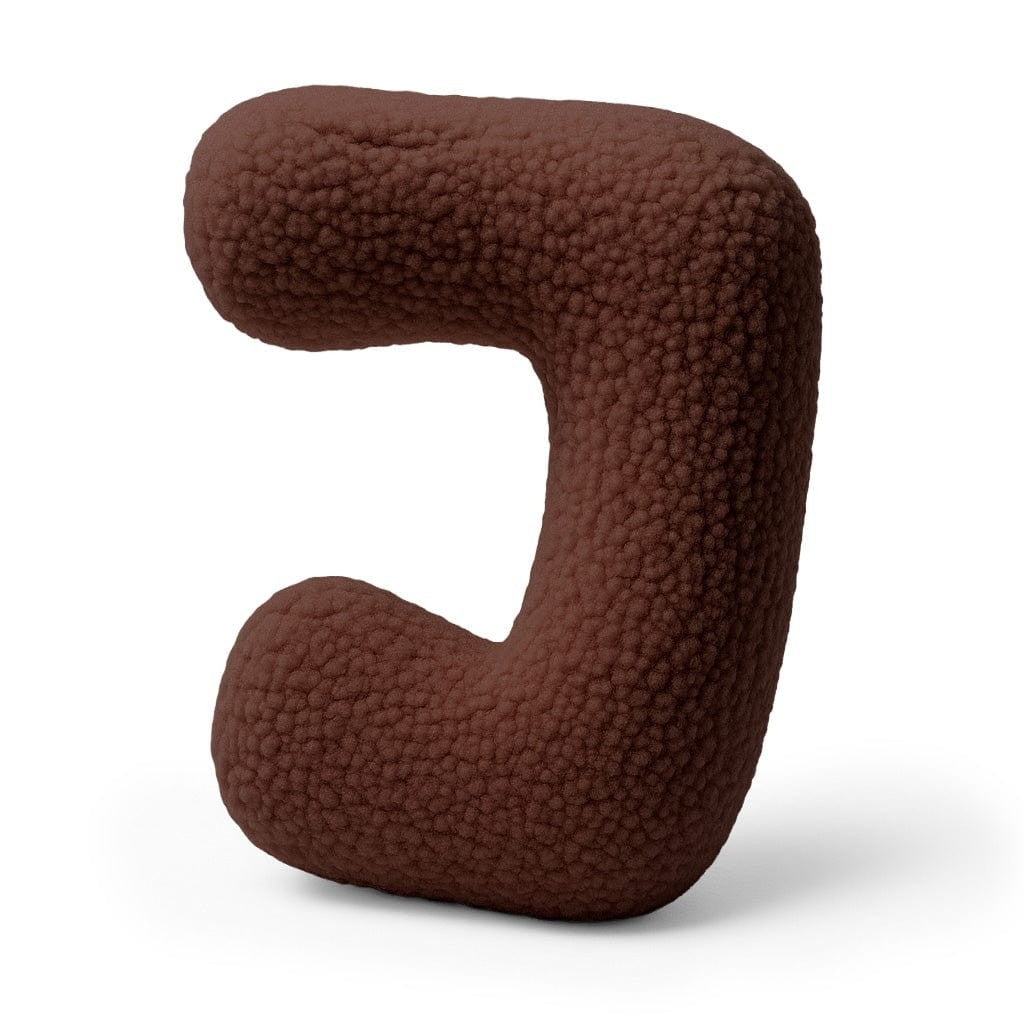 Bearly-letterkussen in de vorm van letter J, donkerbruin van MeowBaby