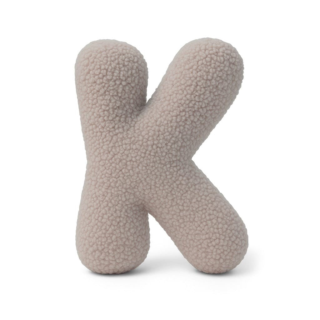 Bearly-letterkussen in de vorm van letter K, lichtgrijs van MeowBaby