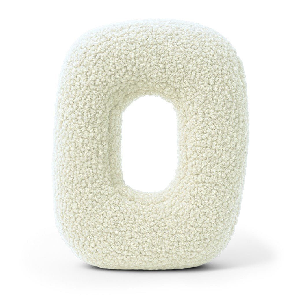 Bearly-Buchstabenkissen in Form des Buchstabens O, Creme, von MeowBaby