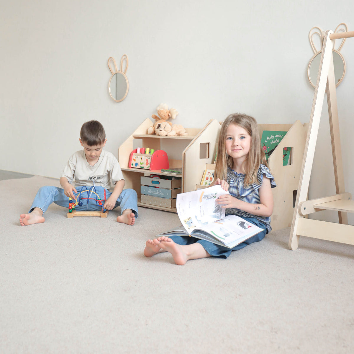 BusyKids boekenkast en speelgoedrek set – limited edition