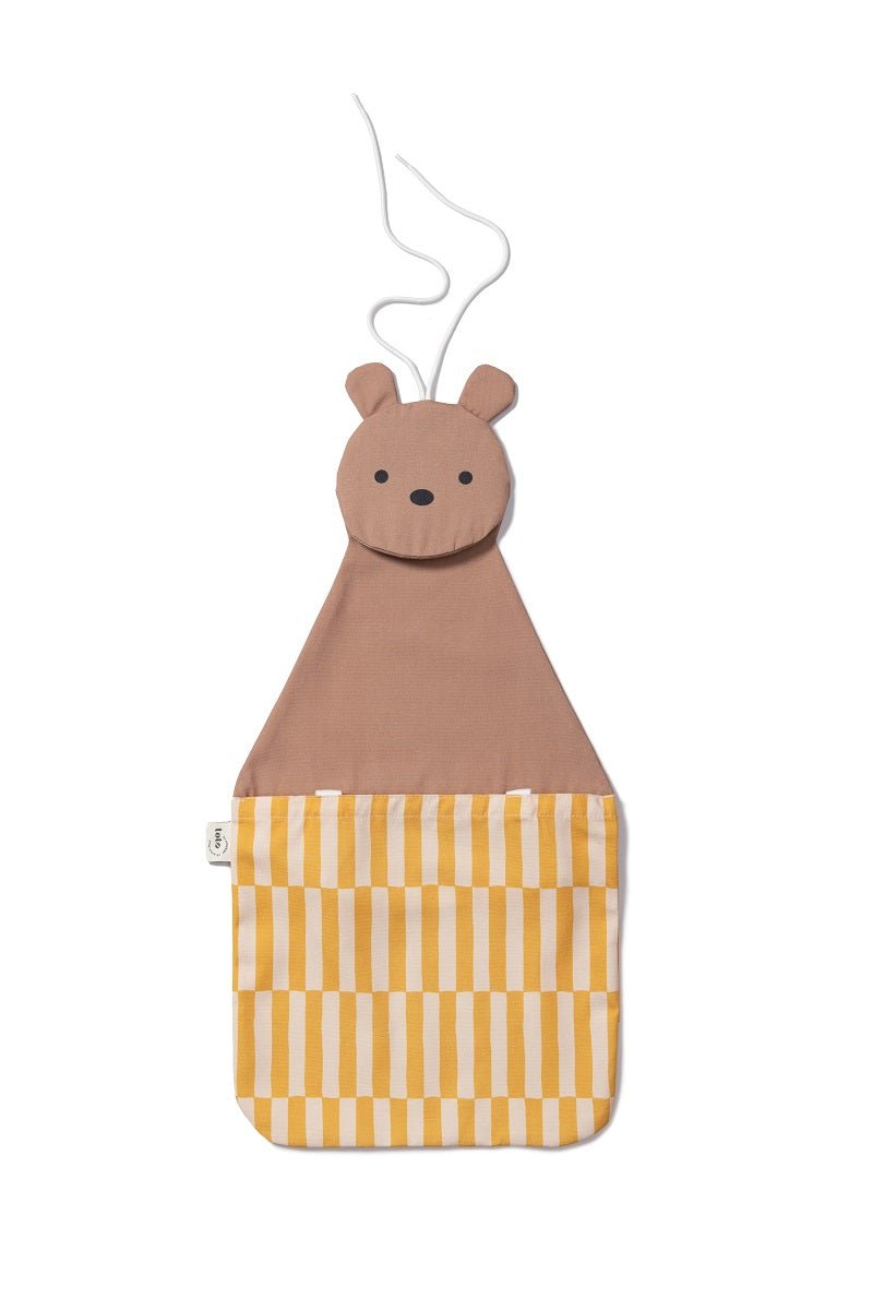 Verstellbare Kordeln des Play&Go Toto Bear im Detail