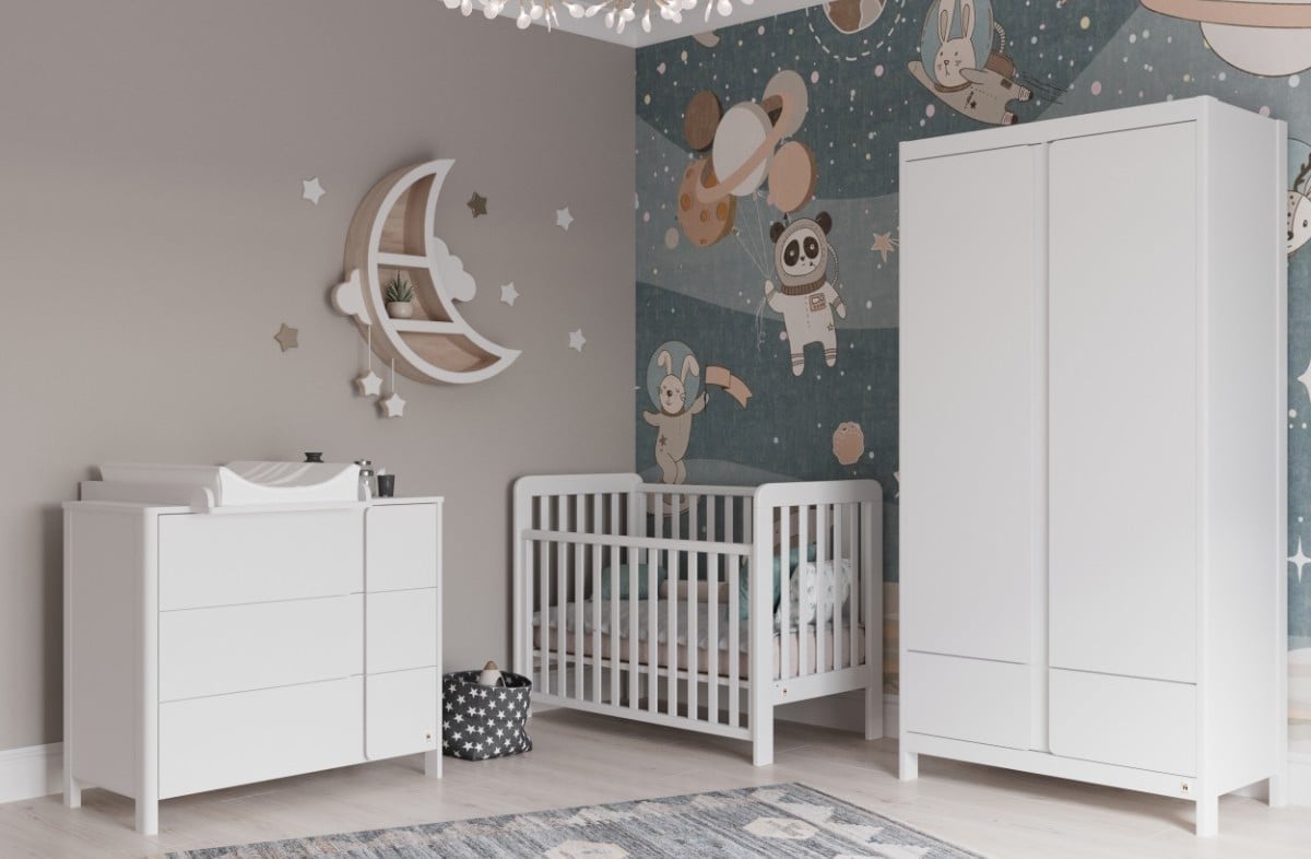 YappyLull und YappyClassic Babyzimmer in Weiß mit Babybett, Wickelkommode und Kleiderschrank