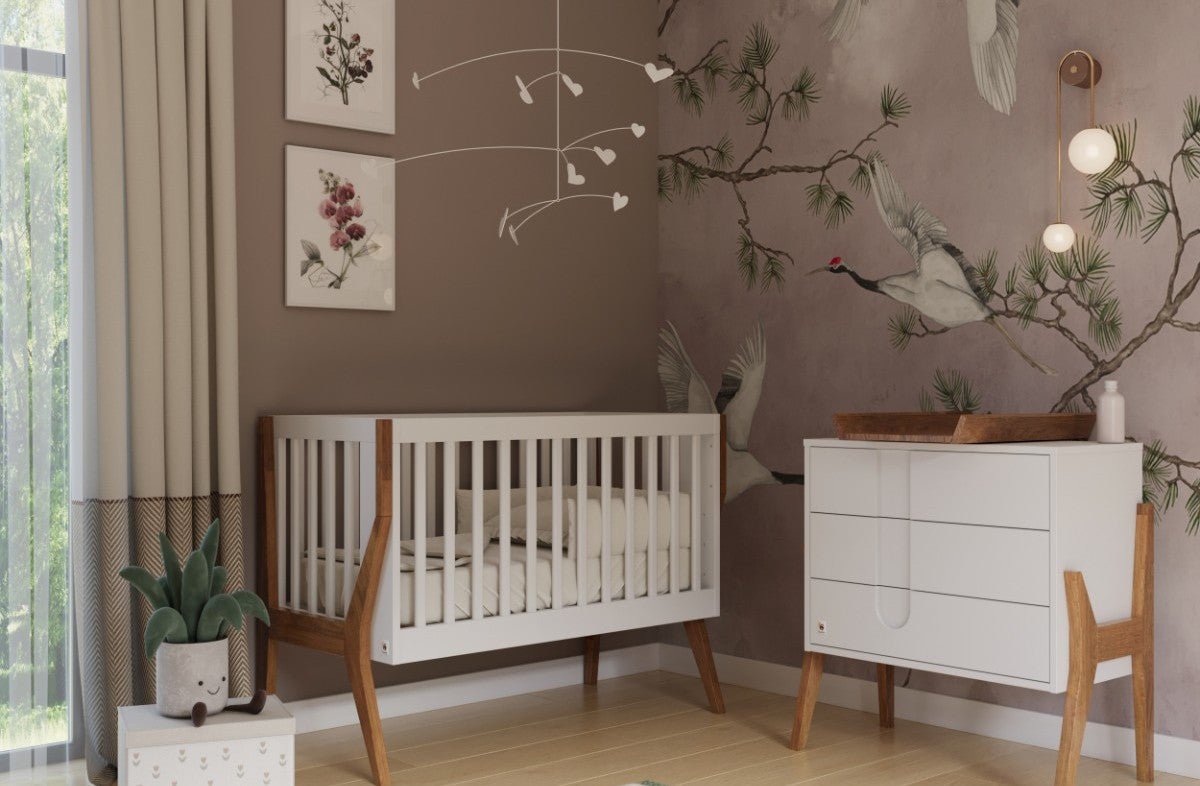 YappyIcon Babybett, Wickelkommode und Wickelaufsatz in Weiß mit Eiche