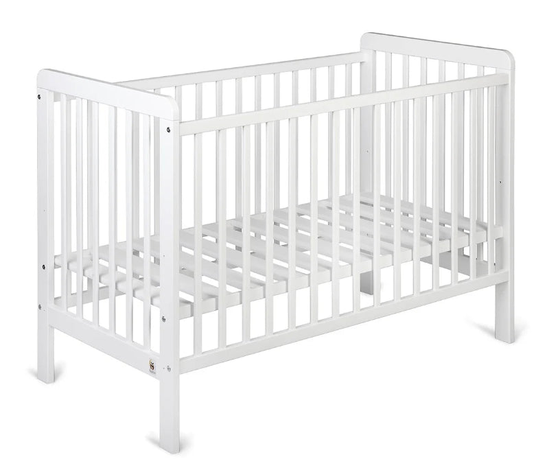 houten ledikant voor de babykamer
